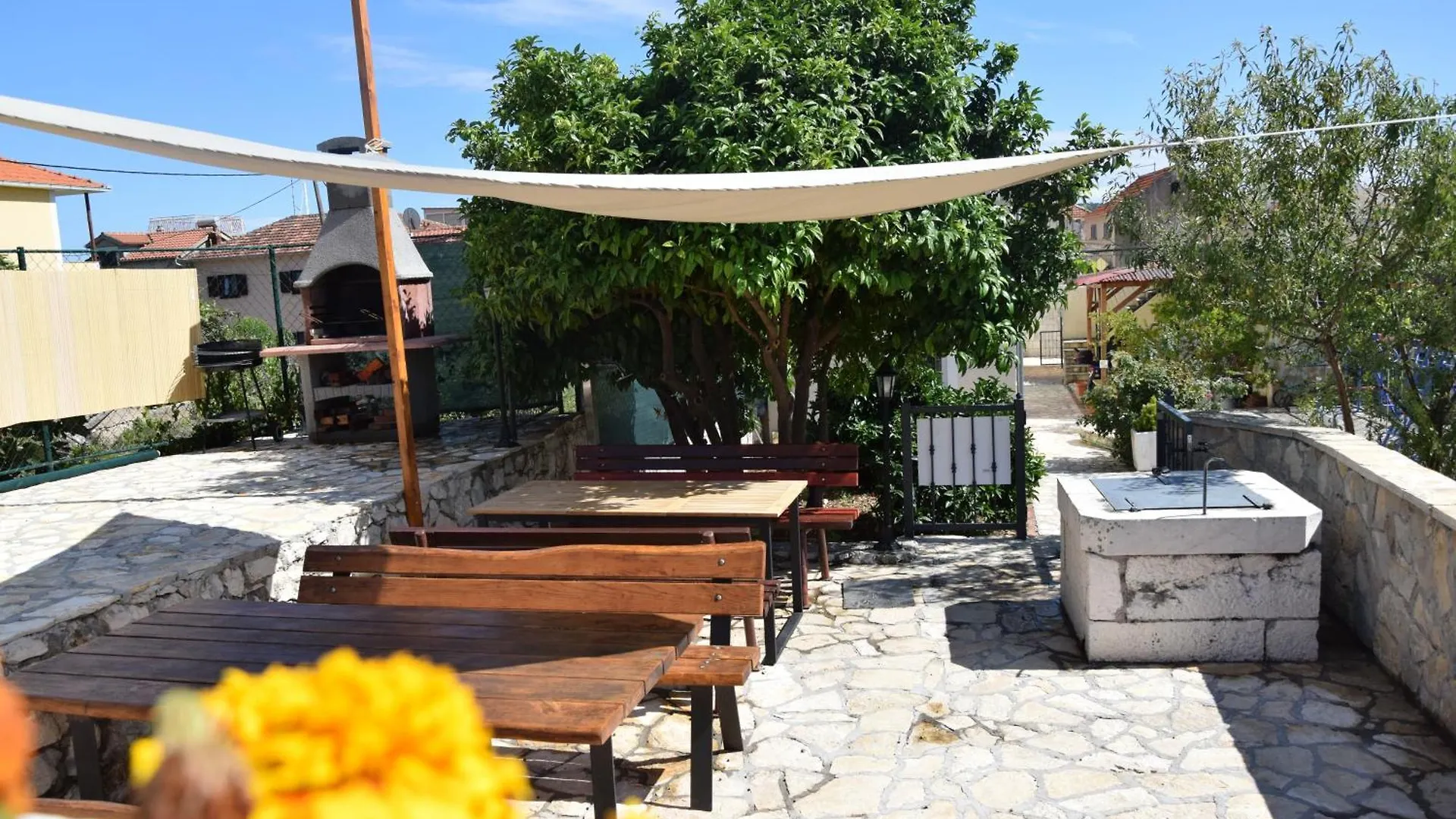 Marta II Your Holiday Home In Seget Center 特罗吉尔